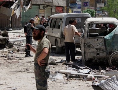 Rus uçakları İdlib'te pazar yerini vurdu: 40 ölü, 70 yaralı