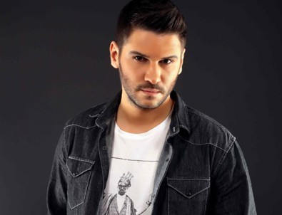 Tolgahan Sayışman ailesini sevindirdi