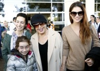 YAĞMUR ÜNAL - Türkan Şoray İki 'Yağmur' Arasında Dilek Tuttu