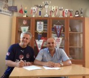 SEFAKÖY - Vinç Dehşetinde Hayatını Kaybeden Antrenörün Cenazesi Adli Tıp'tan Alındı