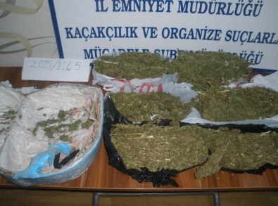 4 Kilo Esrarı 11 Kat Naylona Sardı Ama Polisten Kaçamadı