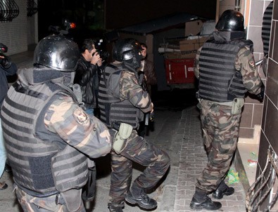 İzmir merkezli 18 ilde paralel yapı operasyonu