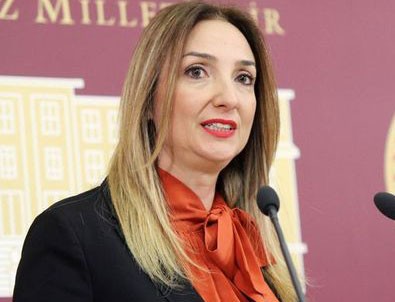 Nazlıaka'nın yeni ayakkabısının fiyatı dudak uçuklattı