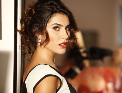 Serenay Aktaş'tan 'silikon' iddialarına yanıt