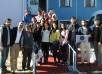 Gençlerden Rıfat Kartal Huzurevi'ne Ziyaret