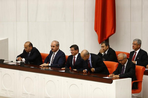 Hükümet güvenoyu aldı