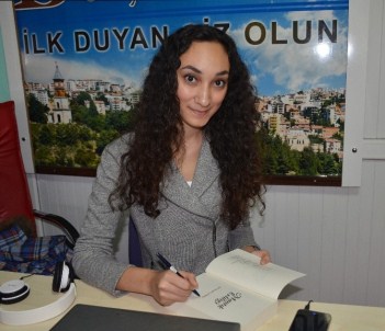 19 Yaşındaki Genç Yazarın İlk Kitabı Açıklaması 'Mantık Evliliği'