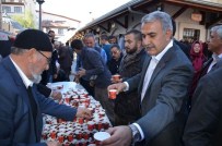 ABDULLAH AĞRALı - Ağralı'dan Vatandaşa Zemzem Suyu Ve Hurma İkramı