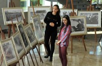 ERDEM BAYAZıT - Atatürk Fotoğrafları Ziyaretçilerini Bekliyor