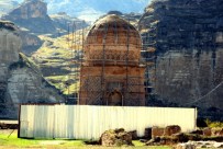 Hasankeyf'te 650 Yıllık Türbe Taşınıyor