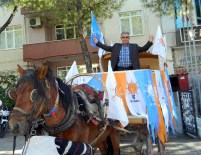 FAYTON - İlk Kez Oy Verdiği AK Parti İçin Sokağa Böyle Çıktı