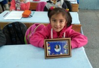 Miniklerin İlk Gün Heyecanları Fotoğraflara Yansıdı