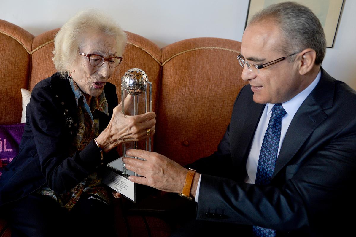 Usta oyuncuya ödül