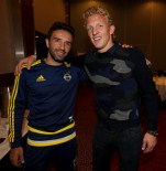 DIRK KUYT - Dirk Kuyt'tan Fenerbahçe Kampına Ziyaret