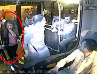 Otobüs Şoförünün Kahramanca Mücadelesi Genç Kadının Hayatını Kurtardı