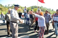 BEYOBASı - Sık Sık Kazaların Yaşandığı Yolu Trafiğe Kapattılar