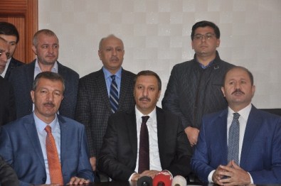 AK Parti Milletvekilleri Halk Gününde Vatandaşlarla Buluştu