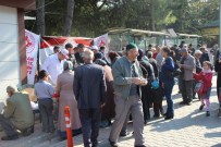 FEVZI UZUN - Bilecik TSO Osmaneli'de Bin 500 Kişiye Aşure İkram Etti