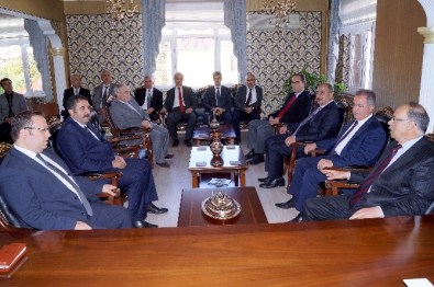 İnönü Üniversitesi Senatosu Kuluncak'ta Toplandı