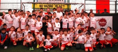 Biga'da Tanju Çolak Futbol Akademisi Açıldı