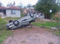KANDIRA CEZAEVİ - Otomobil Takla Attı Açıklaması 4 Öğrenci Yaralandı