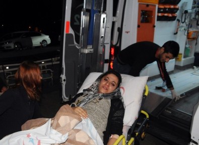 Polise Atılan Roket Eve İsabet Etti, Hamile Kadın Yaralandı