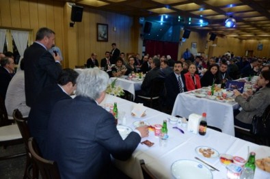 Vali Şerif Yılmaz Akademisyenlerle Yemekte Bir Araya Geldi