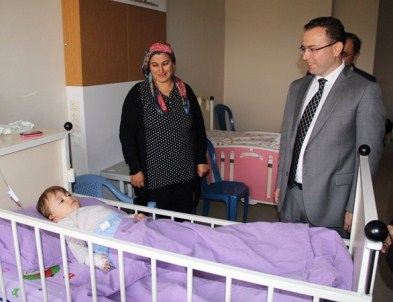 Kaymakam Zadeleroğlu, Hastaneyi Ziyaret Etti