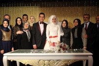 TANER YILDIZ - AK Parti Kayseri Milletvekili Taner Yıldız Nikah Şahitliğini Yaptığı Çiftten 3 Çocuk İstedi