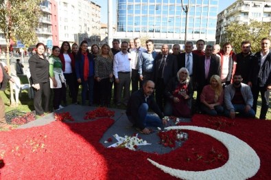 Belediyeden Ata'ya 50 Bin Çiçekli Anma
