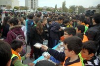 Refika Küçükçalık İlköğretim Okulu'nda 2 Bin 500 Öğrenciye Aşure Dağıtıldı