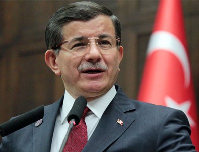 Davutoğlu'ndan 'Can Dündar' yorumu