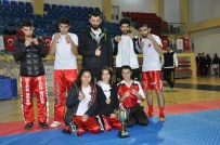 TAHSİN BABAŞ - Belediyenin Kick-Boksçuları Türkiye 2'Ncisi Oldu