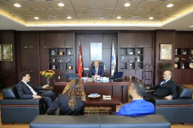 Cahit Altunay, Murat Hazinedar'ı Makamında Misafir Etti