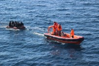 İNSAN KAÇAKÇISI - Çanakkale'de 386 Kaçak Göçmen Kurtarıldı