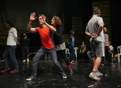 'Küheylan' Seyirciyle Buluşuyor