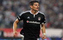 HAMZA HAMZAOĞLU - Mario Gomez RVP'yi Tahtından Etti