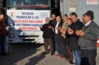 KURU BAKLİYAT - Nevşehirli Pazarcılardan Bayır Bucak Türkmenlerine 1 Tır Gıda Yardımı Gönderildi