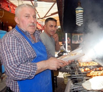 Deniz Yok Ama Ürününe Talep Çok