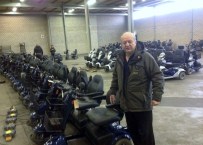 ENGELLİ ARABASI - Gurbetçilerden Kütahyalı Engellilere Akülü Araba Yağmuru