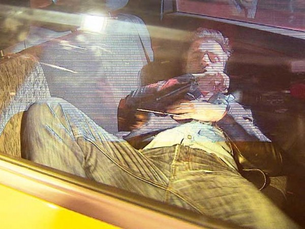 Teoman takside sızdı kaldı