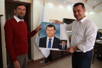 BULGAR - Bulgar Ressam'dan Başkan Yücel'e Hediye