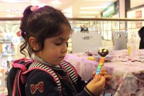 SANAT ESERİ - Çocuklar Saf Yünden Renkli Aksesuarlar Tasarladı