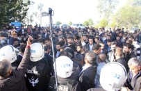 KARŞIT GÖRÜŞLÜ ÖĞRENCİLER - Çukurova Üniversitesinde Gerginlik