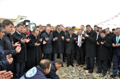 Edip Uğur, Su Deposu Ve Terfi İstasyonunun Temelini Attı