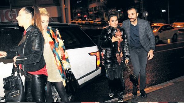 Demet Akalın'a eşi sahip çıktı