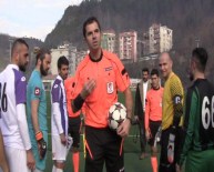 FUTBOL HAKEMİ - Maçta hakemin dişlerini kırdılar