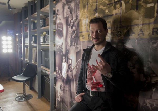 Türk Yıldızları gökyüzünde klip çekti