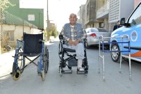 ENGELLİ VATANDAŞ - Büyükşehir'den Engelli Vatandaşa Akülü Araç