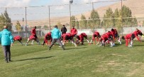 İBRAHİM ÜZÜLMEZ - Elazığspor, Üzülmez'le Hedef Büyüttü